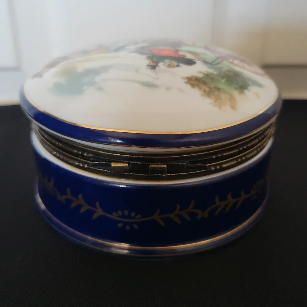 Vintage Imperial Porcelain  Trinket / Jewelry Box w/ Horse & Carriage